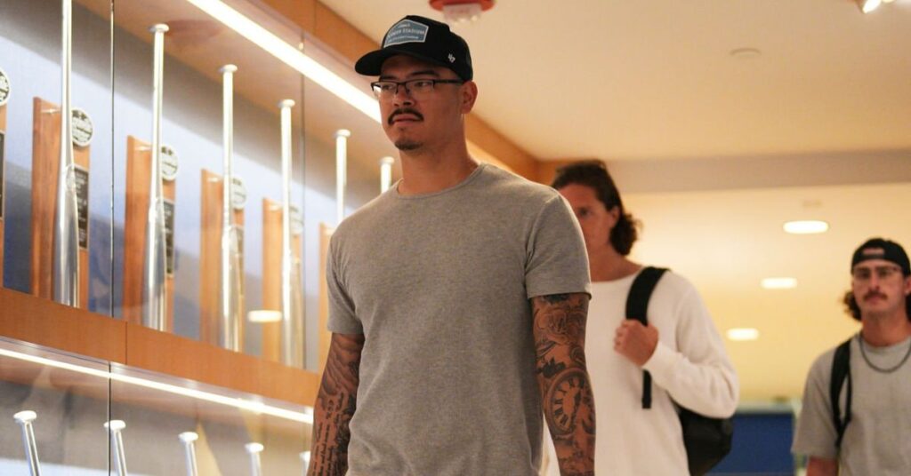 Anthony Banda's height and weight