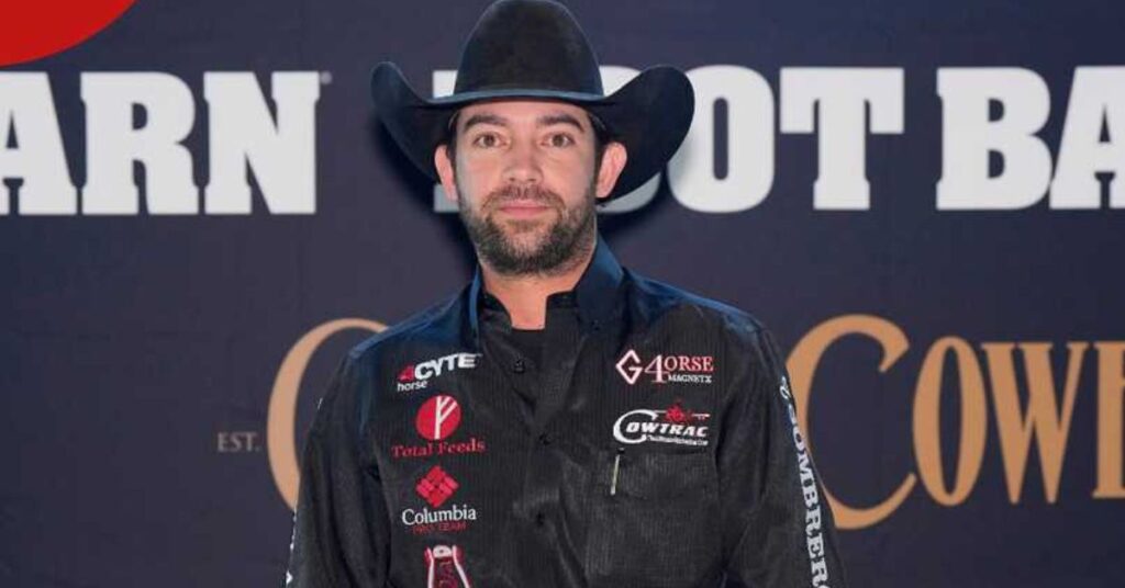 How old is Adan Banuelos? Age and birthday