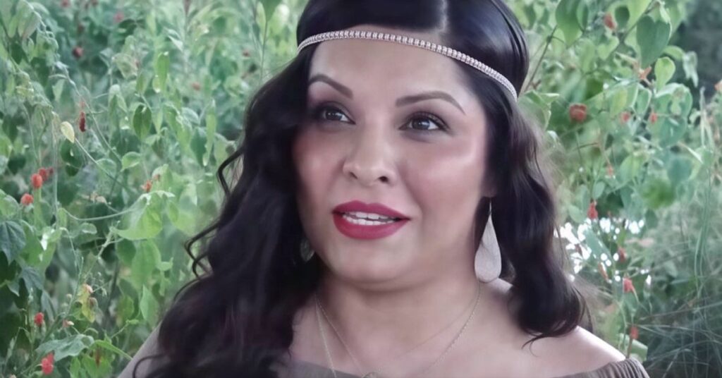 How old is Bonnie Contreras? Age and birthday