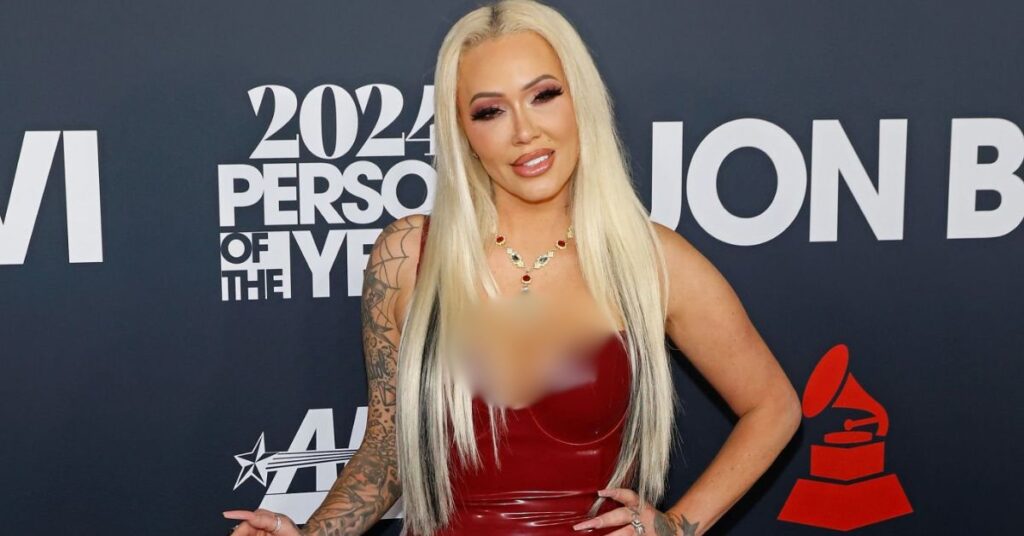 How old is Bunnie XO? Age and birthday