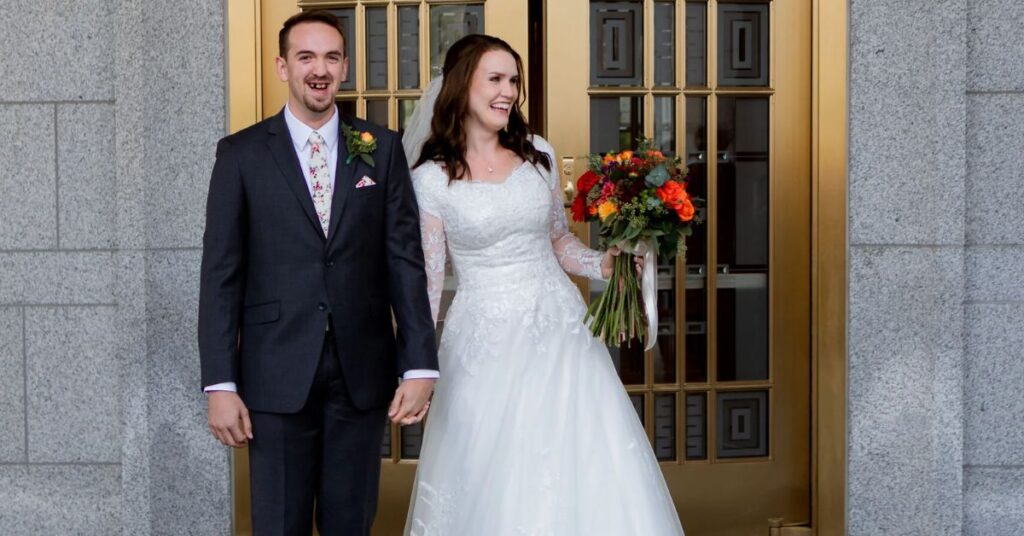 Is Amelia Draper married? Husband and relationship status