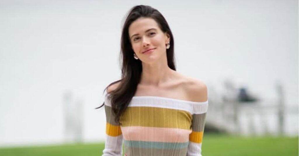 Lydia Moynihan's height and weight