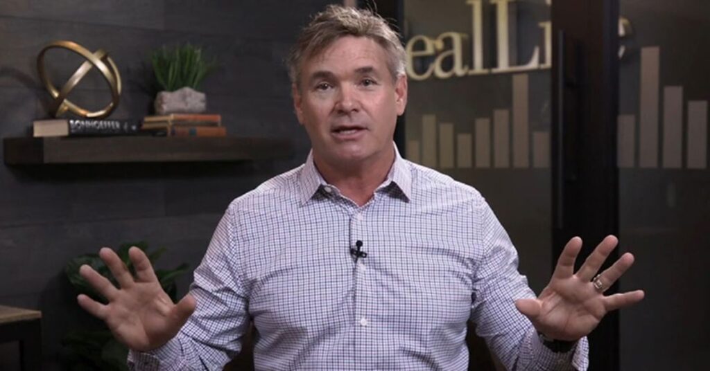 What is Jack Hibbs’s net worth and salary?