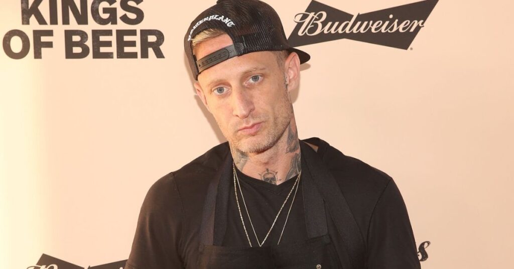 What is Michael Voltaggio’s net worth and salary?