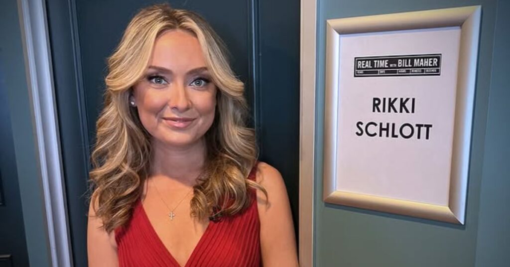 What is Rikki Schlott’s net worth and salary?